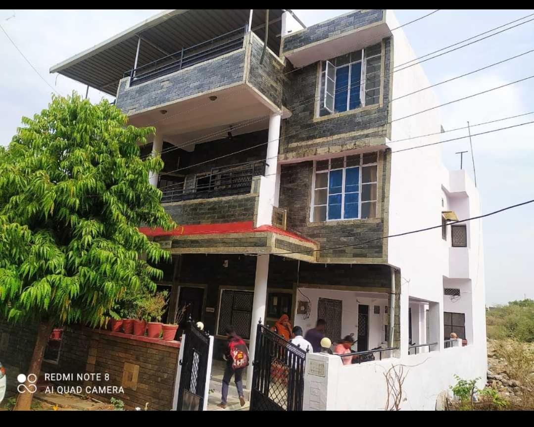 Hotel O Matra Chaya Udaipur Exteriör bild